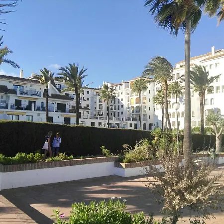 Apartment 409 Marina Real Puerto De La Duquesa Playa