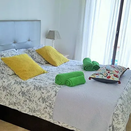 409 Marina Real Puerto De La Duquesa Playa Apartment