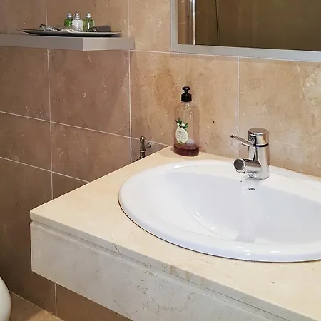 409 Marina Real Puerto De La Duquesa Playa Apartment Manilva