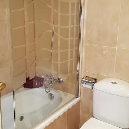 409 Marina Real Puerto De La Duquesa Playa Apartment