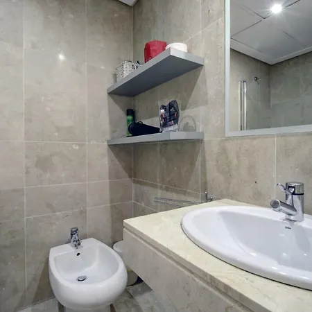 Apartment 409 Marina Real Puerto De La Duquesa Playa *